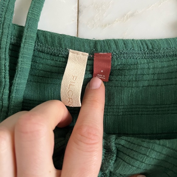 Pilcro green ruched tank top NWOT - Picture 3 of 4